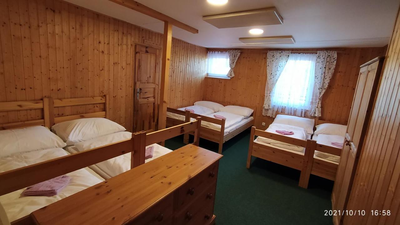 Penzion U Rybnika Mariánská Exteriör bild